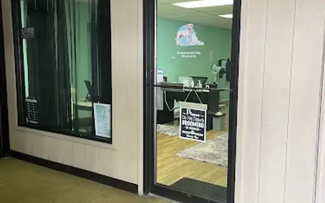 Pawlished Pets in Newark, NY