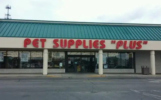 Pet Supplies Plus Niles in Niles, OH