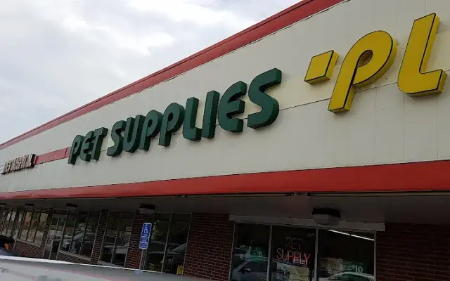 Pet Supplies Plus Bloomington in Bloomington, MN