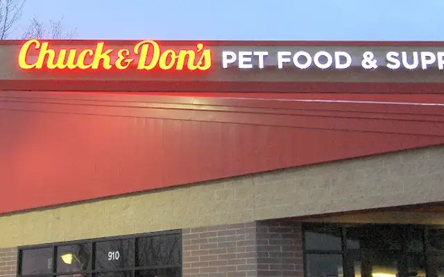 Chuck & Don's Pet Food & Supplies in Mahtomedi, MN