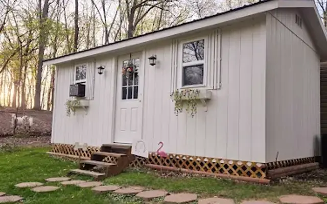 Bodhi's Hollow Grooming in Batavia, IA