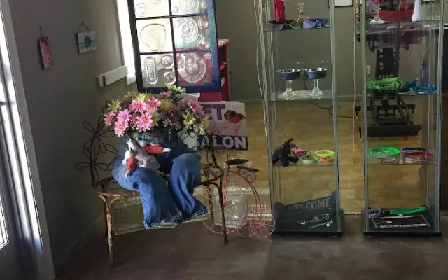Elegant Pet Design in Hamilton, MI