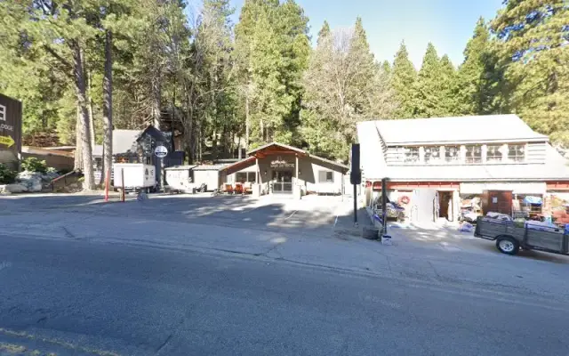 Arrowhead Pet Boutique & Salon in Blue Jay, CA