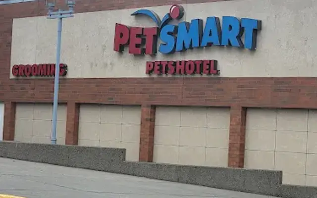PetSmart in Roseville, MN