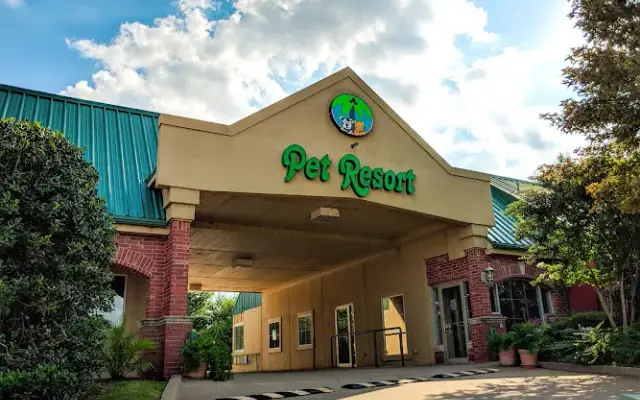 Hefner Road Pet Resort in Oklahoma City, OK