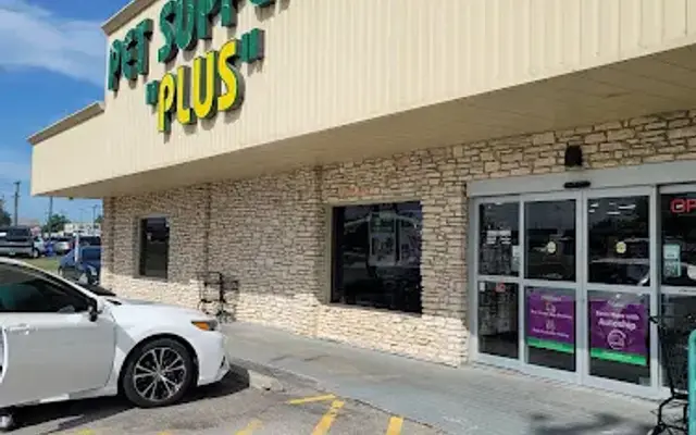 Pet Supplies Plus Marble Falls in Marble Falls, TX