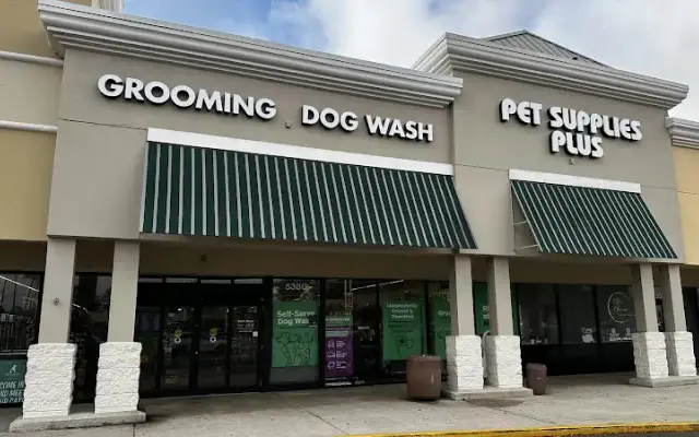 Pet Supplies Plus - Sarasota East Grooming in Sarasota, FL