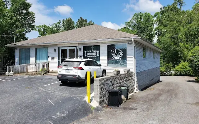 Chestnut Hill Grooming in Brevard, NC