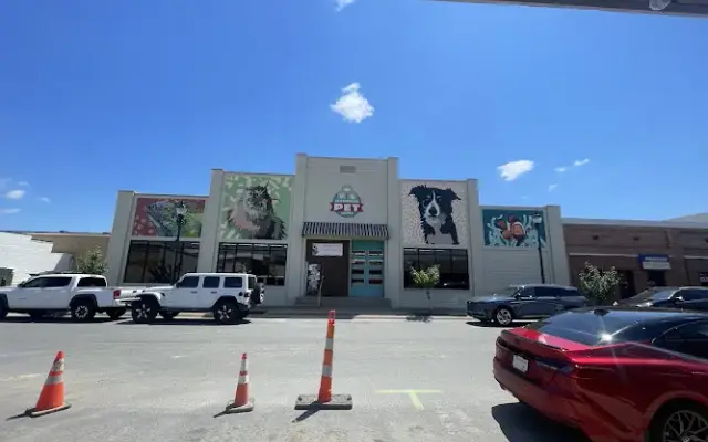 Neighborhood Pet Shoppe in Conway, AR