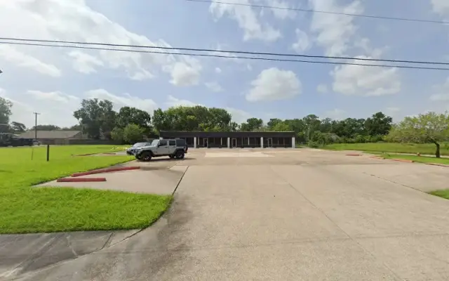 Lebone in Friendswood, TX