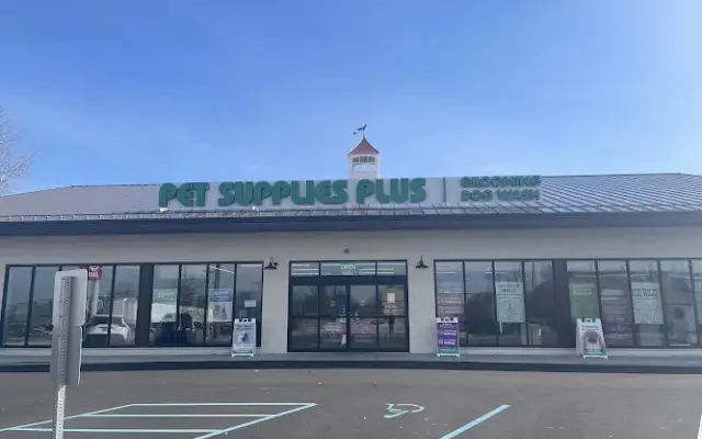 Pet Supplies Plus Muncie in Muncie, IN