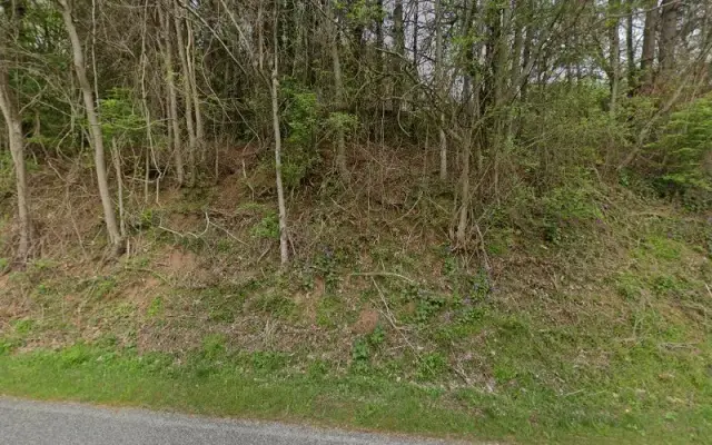 Rahama Kennel & Cattery in Waynesville, NC