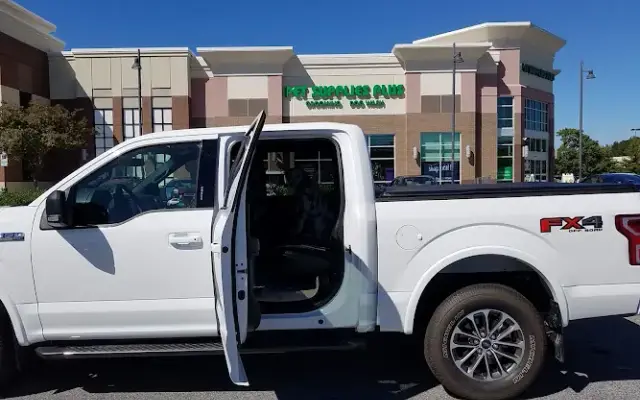 Pet Supplies Plus Greenville in Greenville, NC
