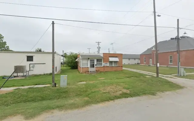 Dazzlin Dog in Norborne, MO
