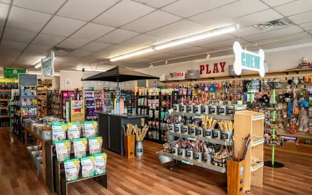 Paw Country Pet Supplies & Grooming in Granbury, TX