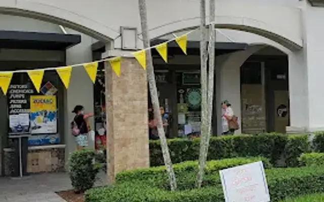 Green Paws Pet Market & Grooming in Plantation, FL