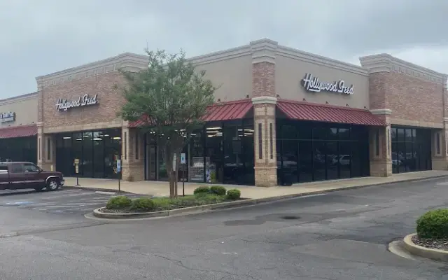 Hollywood Feed in Collierville, TN
