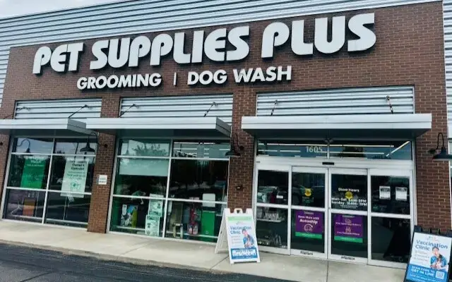 Pet Supplies Plus West Bend in West Bend, WI