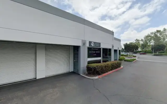 Paws N Klaws Animal Salon in Aliso Viejo, CA