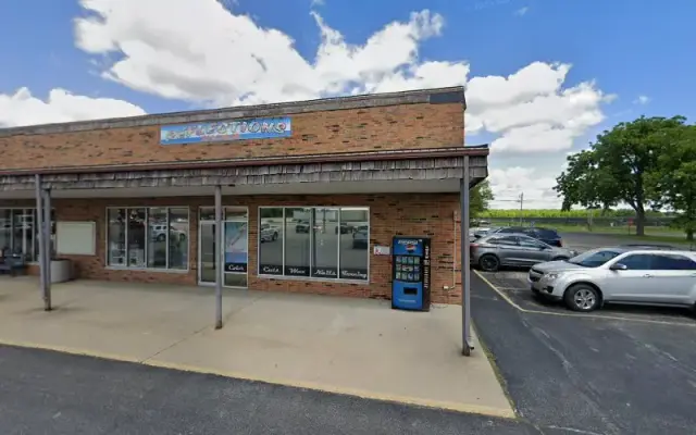 Happy Dog Day Care in Carlinville, IL