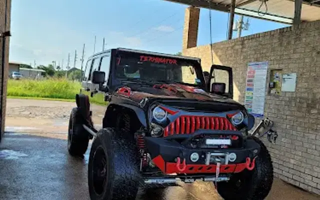 Dolly's Dog Wash in Alvin, TX