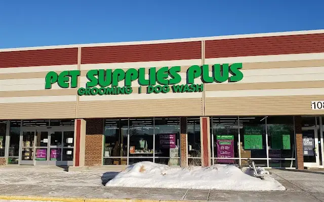 Pet Supplies Plus Blaine in Blaine, MN