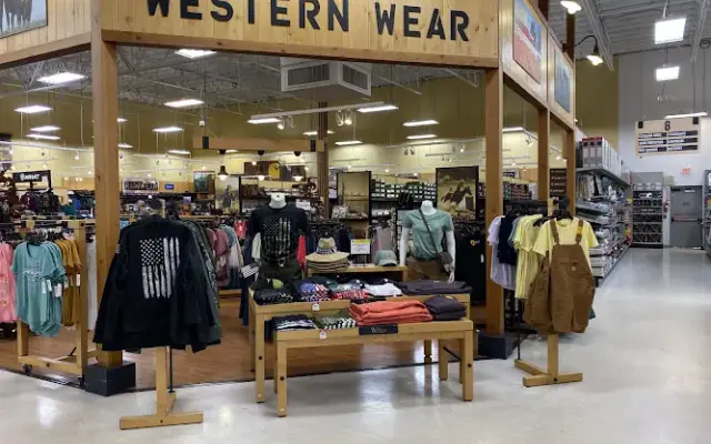 Wilco Farm Store in Canby, OR