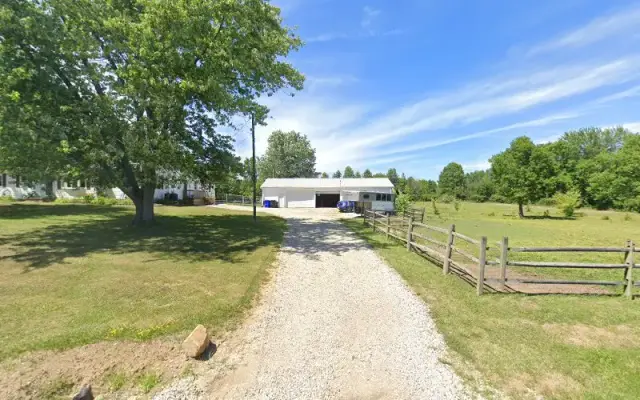 Groomer Mary in Atwater, OH