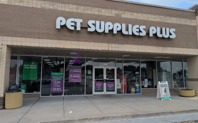 Pet Supplies Plus Shrewsbury in Shrewsbury, PA