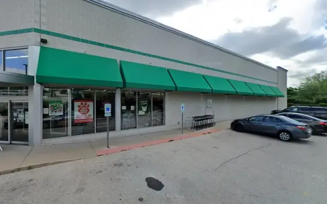 Pet Supplies Plus Westmont Grooming in Westmont, IL