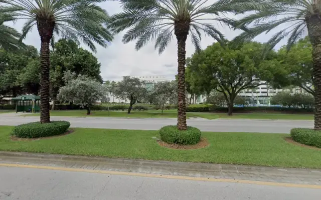 Paws & Bubbles LLC in Aventura, FL