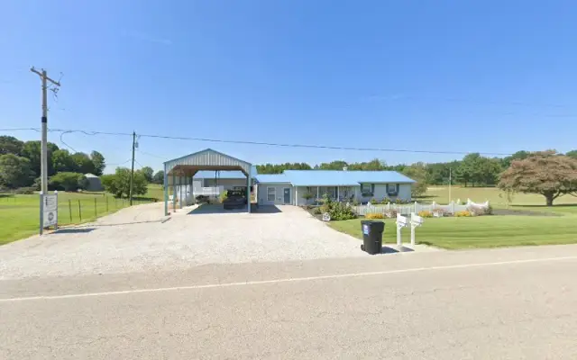 Big Paw Little Paw Spa in Rockport, IN