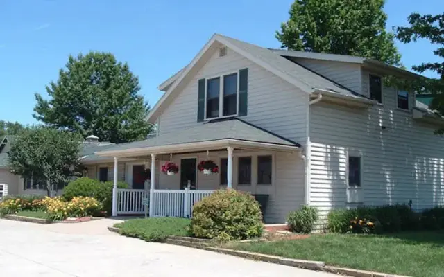 Oak Pointe Veterinary Care in Dover, OH