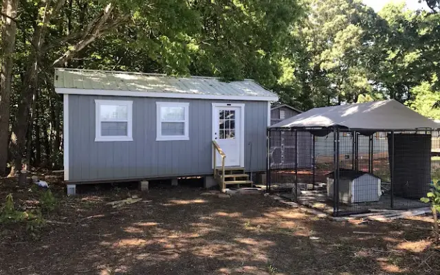 Hootie’s Grooming Pad in Rural Hall, NC