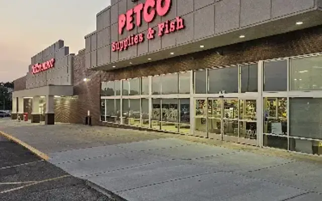 Petco in Omaha, NE