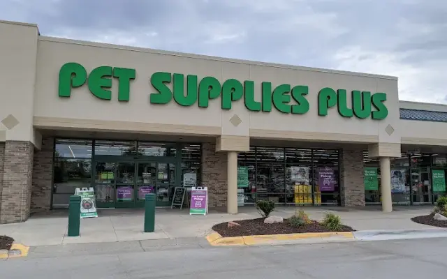 Pet Supplies Plus Omaha in Omaha, NE