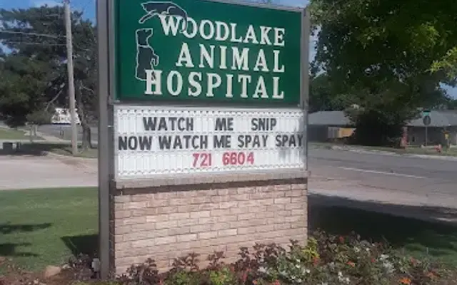 Woodlake Animal Hospital in Oklahoma City, OK