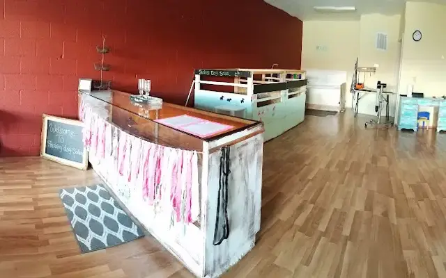 Shabby Dog Salon Dog Grooming in Woodland, WA