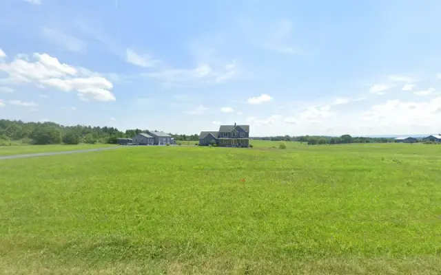 Paws To Hooves LLC in Newville, PA