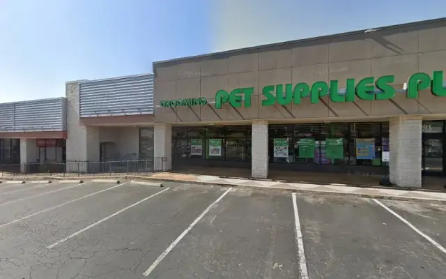 Pet Supplies Plus South Austin Grooming in Austin, TX