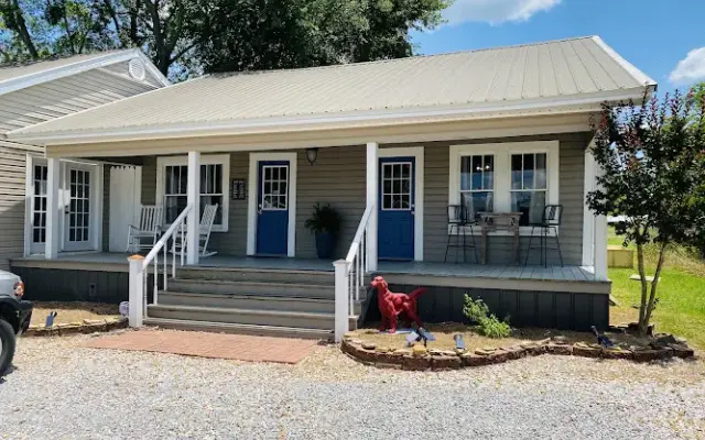 Pup n Suds in Carthage, MS