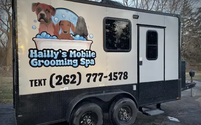 Hailly’s Mobile Grooming Spa in Franksville, WI