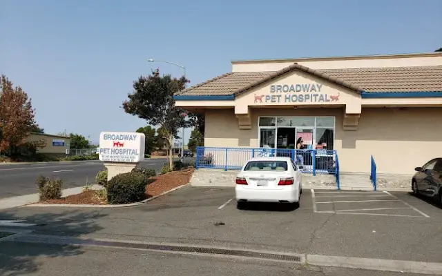 Broadway Pet Hospital in Vallejo, CA