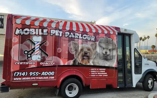 Mobile Pet Parlour in Huntington Beach, CA