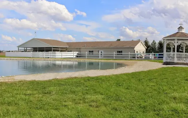 Gold Star Pet Resort Inc in Bowling Green, OH
