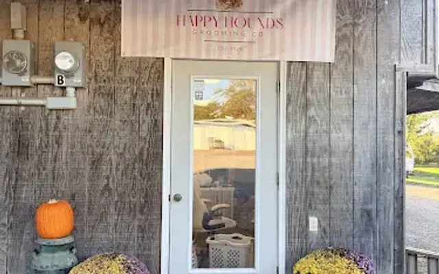 Happy Hounds Grooming Co. in Coldwater, MS