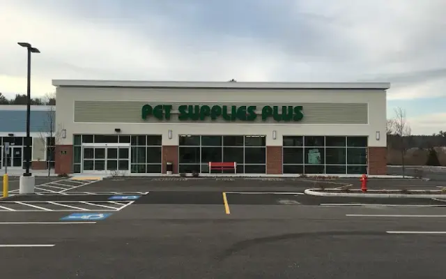 Pet Supplies Plus Oxford in Oxford, MA
