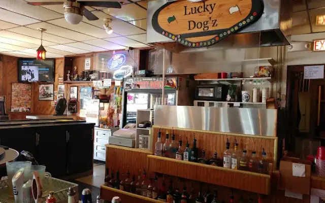 Lucky Dog'z in Neenah, WI