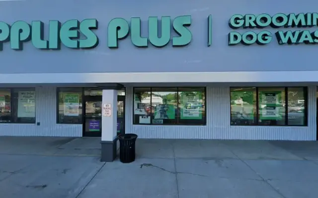 Pet Supplies Plus Medford Grooming in Medford, NY
