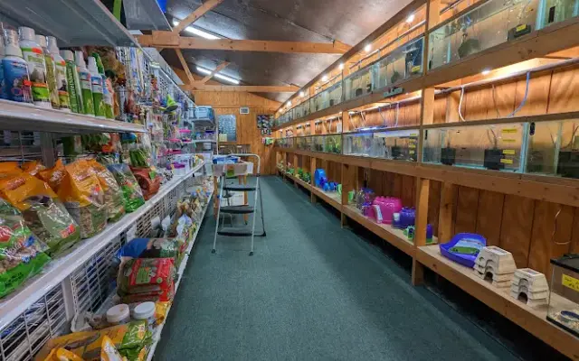 Country Pets & Ponds in Warrensburg, MO